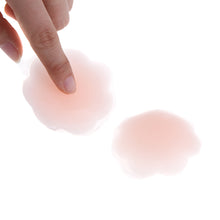 1 Pairs Waterproof Silicone Nipple Cover Pad Reusable Self Adhesive Silicone Bra Breast Nipple Cover Pads Invisible Chest Paste