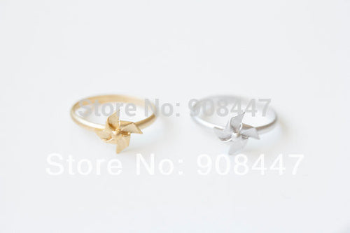 10 PCSlot-R218 Unique Ring jewelry pinwheel ring knuckle ring fun rings .