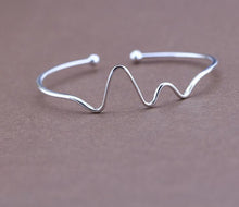 10PCS Open Electricity Wave Shape Bracelet Bangles Birthday Gift G056
