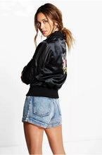 Harajuku Eagle Embroidery Jacket Women Short Bomber Jacket Elastic Sleeve Coat Pilots Outerwear Army green Black color