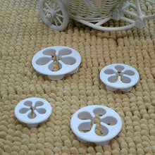 4PCS Kitchen Useful Flower Rose Cake Cookies Cutter Plunger Paste Fondant Sugarcraft Decorating 8077