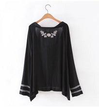 Ethnic Contrast Flower Embroidery Shirt Women Strappy neck Pullover Blouse Tops blusas chemise femme blusa White Black