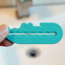 Home Bathroom Convenient Toothpaste Tube Squeezer Easy Dispenser Crocodile 3532