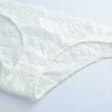 Sexy Style Women Lace Lingerie Set Sheer Corset Push Up Vest Top And Panties Set Women Underwear Suit White Intimates Sets