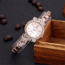 Brand Women Bracelet Watch Women Lady Fashion Alloy Wrist Watches Women Rhinestone Dress Watches Fashion Gift Quartz Watch