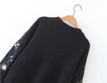 Stylish Colored Floral Embroidery Sweater Women O neck Striped Line Knitwear Jumper Pullover kleding jerseis femme Black