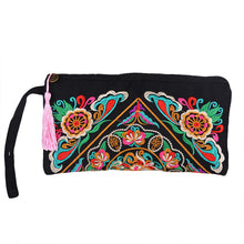 Women Wallets Clutch Bag New Fashion Embroidery Contrast Wrist Strap Elegant Mobile Phone Bag Purse Carteira Feminina