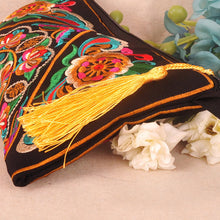 Women Wallets Clutch Bag New Fashion Embroidery Contrast Wrist Strap Elegant Mobile Phone Bag Purse Carteira Feminina
